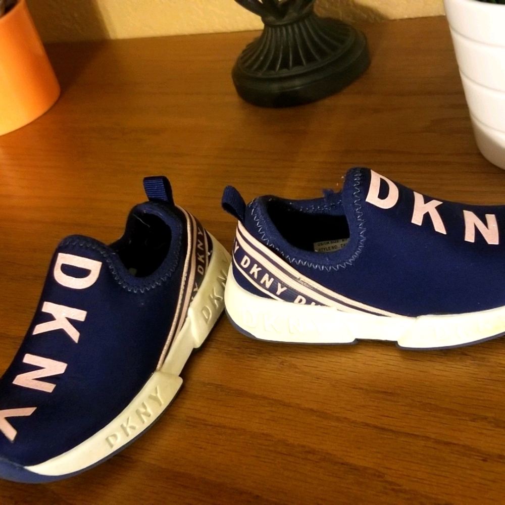 Toddler shoes